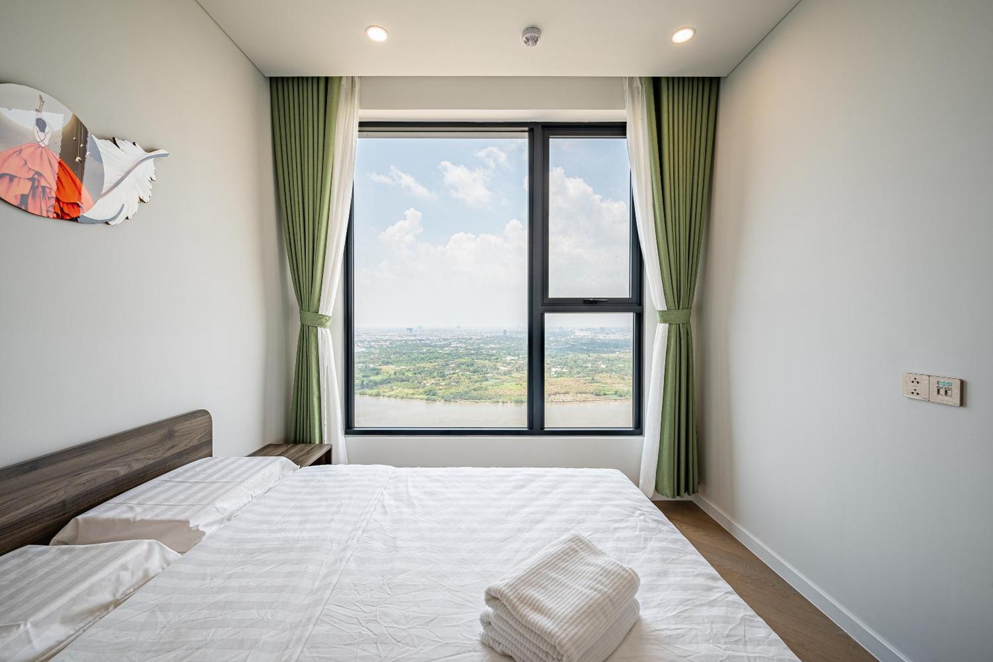 Lumiere Riverside Infinity Pool TP. Hồ Chí Minh